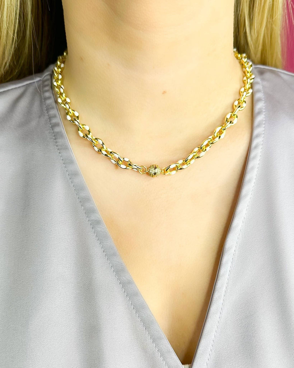 Ezzy Choker
